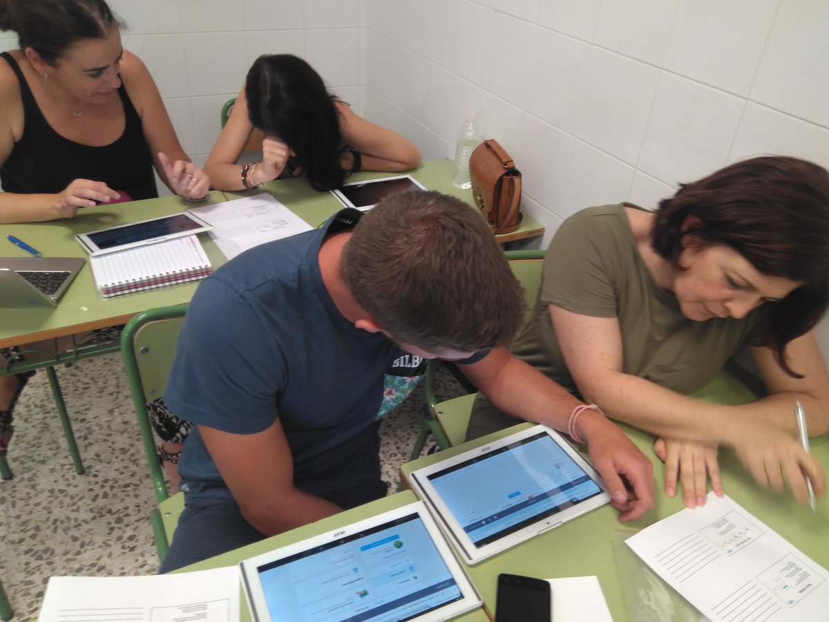 VRS_Trainer's tweet photo. Hoy hemos estado gamificando en @safabujalance , hemos empleado @ClassDojo , #quizziz, y como plato fuerte @ToovariOficial . Los profes han quedado encantados, y yo más!!!😄😄👏👏
#EdTech
#Gamificación
#SAFAmola
En septiembre más y mejor, a tope el @Grupo_AEd 🔝😉 https://t.co/sgcdoMfm13