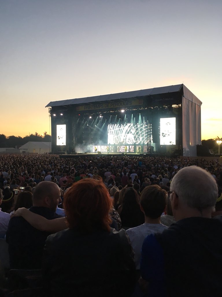 vanitsuki's tweet image. #PrintempsdePérouges