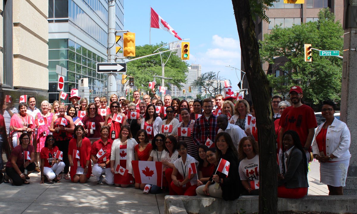 MattSegs's tweet photo. #CanadaDay2018 group shot at #LWTSO
What a ridiculously good looking group of public servants! https://t.co/RdVFVUN6ar