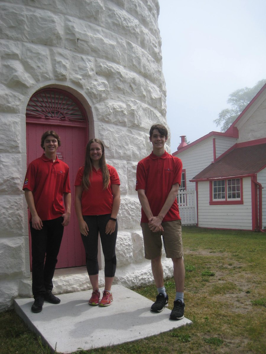 Huron_Kinloss's tweet photo. Gorgeous day for a Tour of the #PointClarkLighthouse! Last tour for the day departs at 5:00p.m. https://t.co/FIuM0Tjx1I