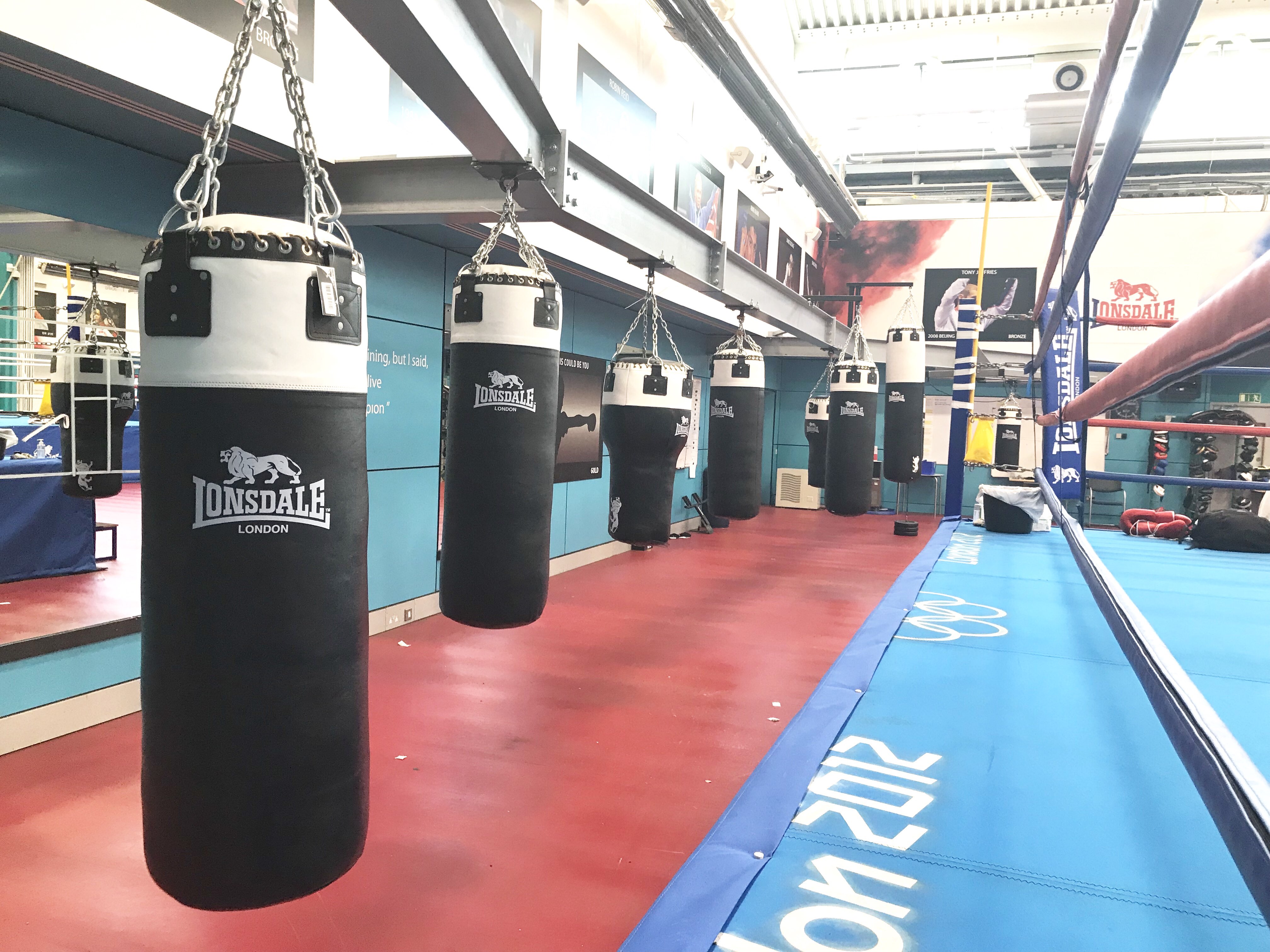Lonsdale punch cheap bag