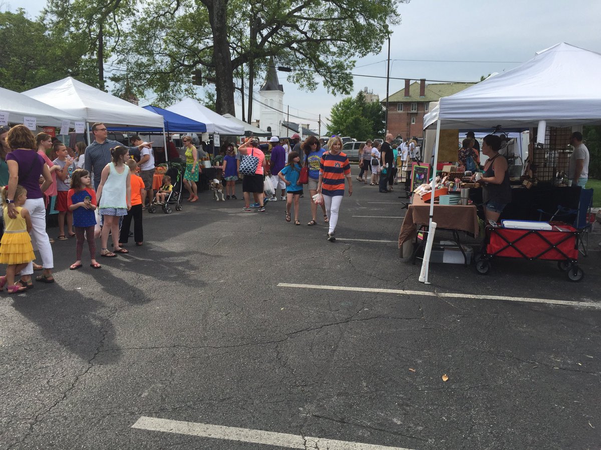 The bad weather is moving out leaving nice cool temps behind. The Greene Street Market opens at 4 today. Come join the fun🍅🍅🍅