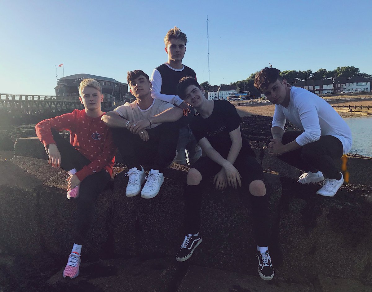 RoadTrip tweet media