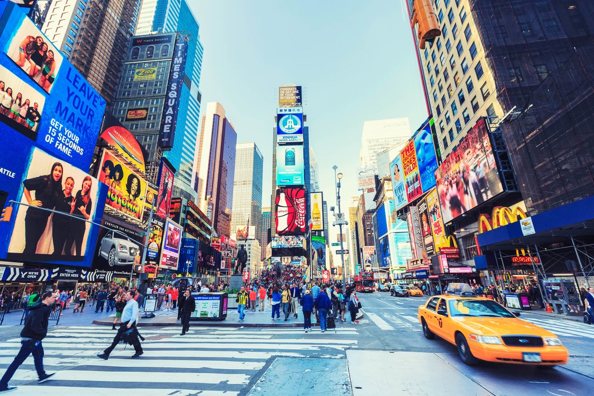 ClubConectar's tweet photo. NOS VAMOS.
#NewYork nos espera. 
Un grupo de mujeres de todas las edades disfrutando la magia de esta ciudad. 
¡Salimos el 25 de agosto! 
¡No esperes más y guardá tu lugar HOY!
>>> https://t.co/r9U5dLAKP0 https://t.co/E0LLakn3uJ