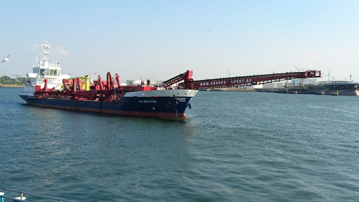 DCDredging's tweet photo. Proefvaart DC Brugge https://t.co/xBNZ5kNgv3
