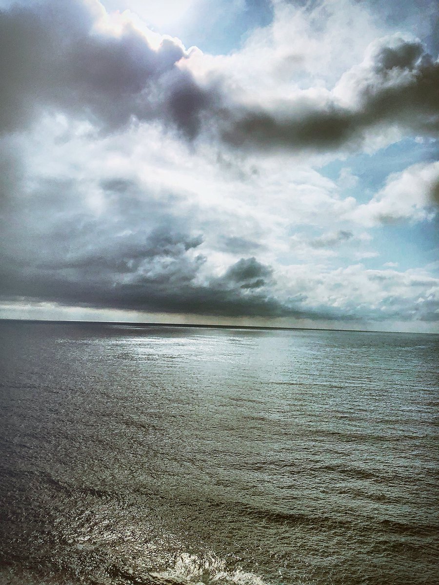 Emilien_SIMPLE's tweet image. ☀️📲🌊 Parce que la nature nous offre nos plus beaux clichés 😊👌🌍 / tu en penses quoi ⁉️ .@BBoniere #CommunicationPositive #Cotedesbasques #Biarritz #JeudiPhoto