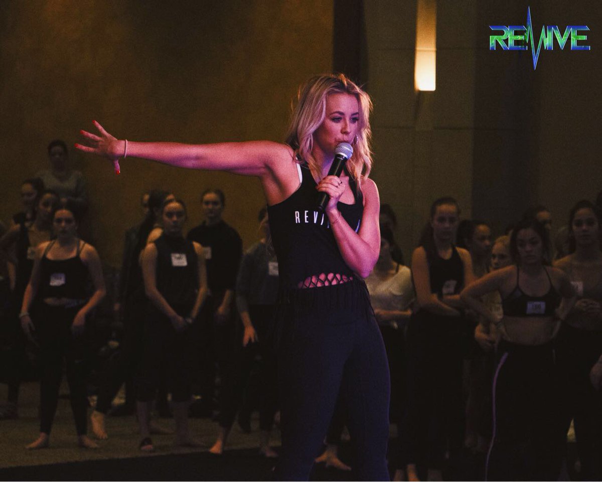 Been working hard and loving teaching with Revive Dance convention these  past 6 months. Being able to teach and give back what ive learned to young  talented minds is so fullfilling!, image size:1200x961