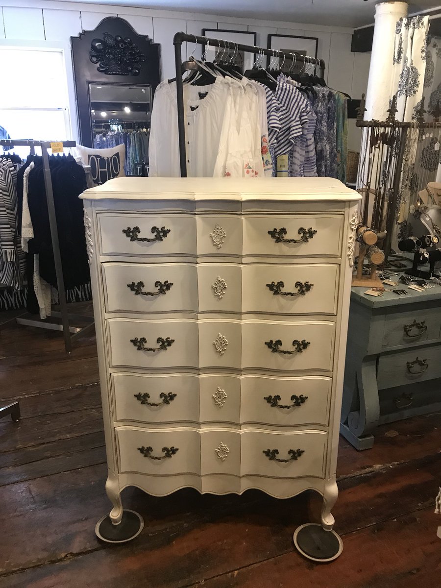 ForCirca's tweet image. Chest of drawers at Circa, $275.