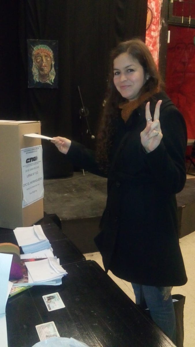 MPLHChavez's tweet photo. #Ahora seguimos hasta las 18hs votando por la unidad!! 
#EleccionesCTA #CTACapital #LaUnidadEsElCamino 
@HormigasEnLucha @ctadetodxs #BuenJueves https://t.co/PxroGAy5XU