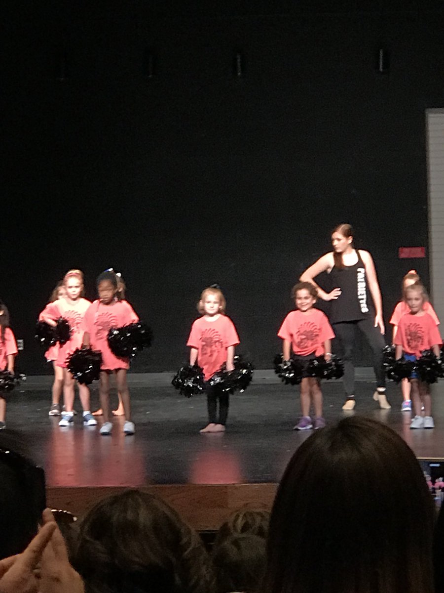 Mrs_Sosnik's tweet image. My girl had a great week with the @Ahspatriettes #fpcamp #HumbleISD