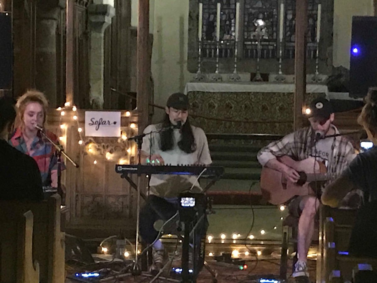 Come Play With Me tweet media