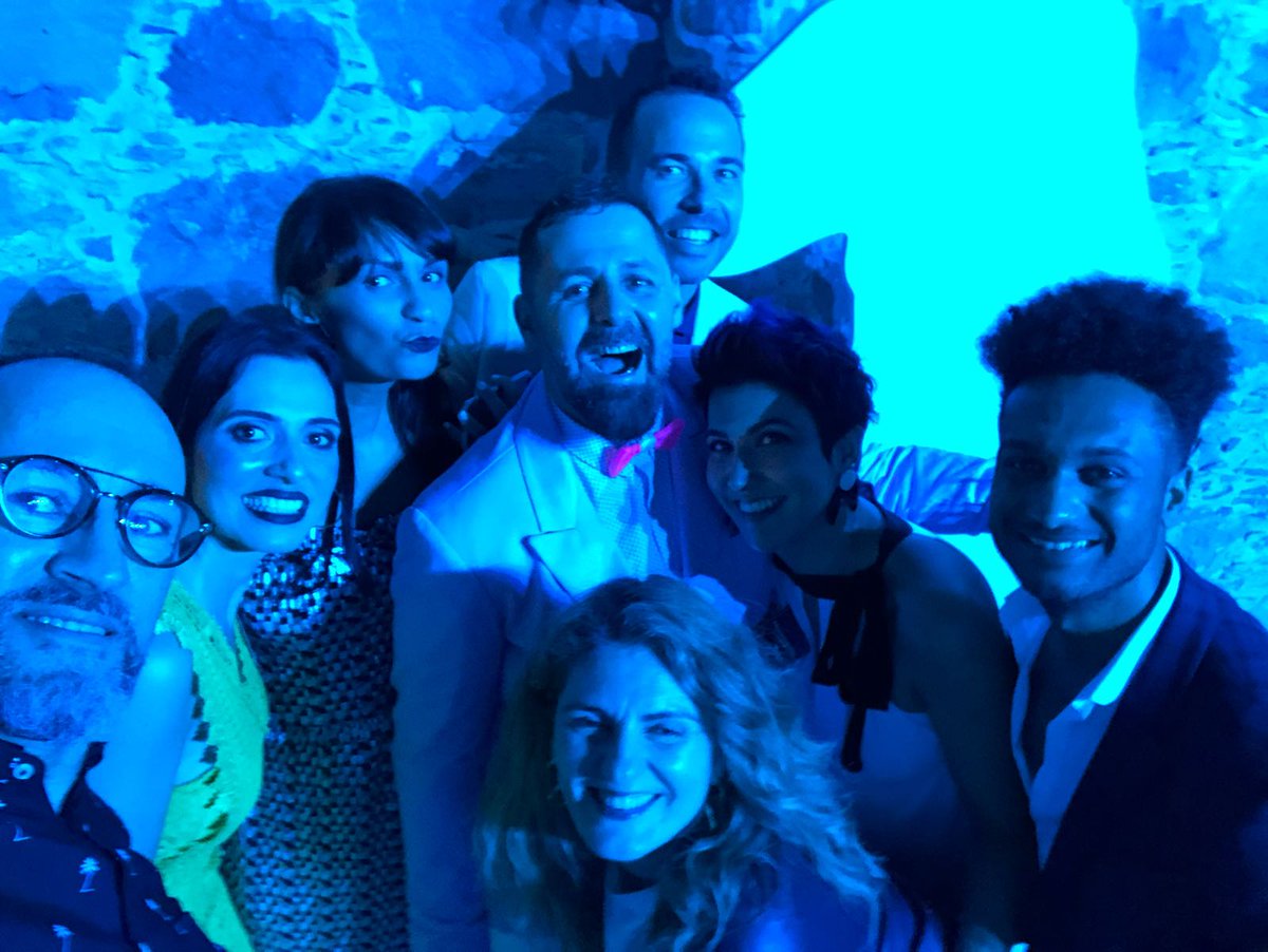 Hypergeek_es's tweet photo. Juego de colores y protagonistas 😍 Gracias a @BRINGADAS por las fotos 📸 #momentos #colores #amigos #theinfluentialday https://t.co/cgt0mXzgMs