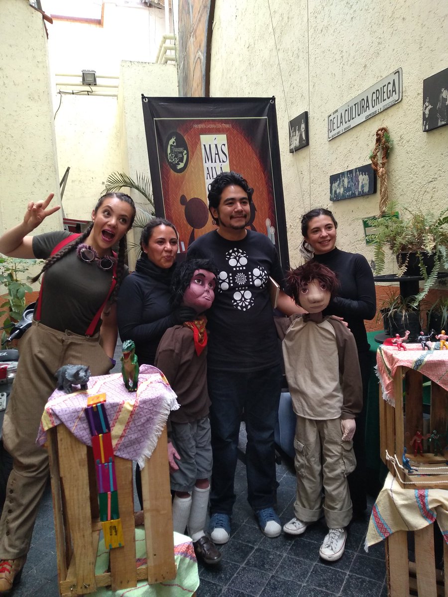 TramadoresL's tweet photo. Aquí les dejamos una fotitos de nuestro primer fin de semana en el #TeatroSergioMagaña con la obra #MásAlláDelSol. #TramadoresDeLaLuna #teatro #FelizJueves #28Jun https://t.co/rUF3hztAtT