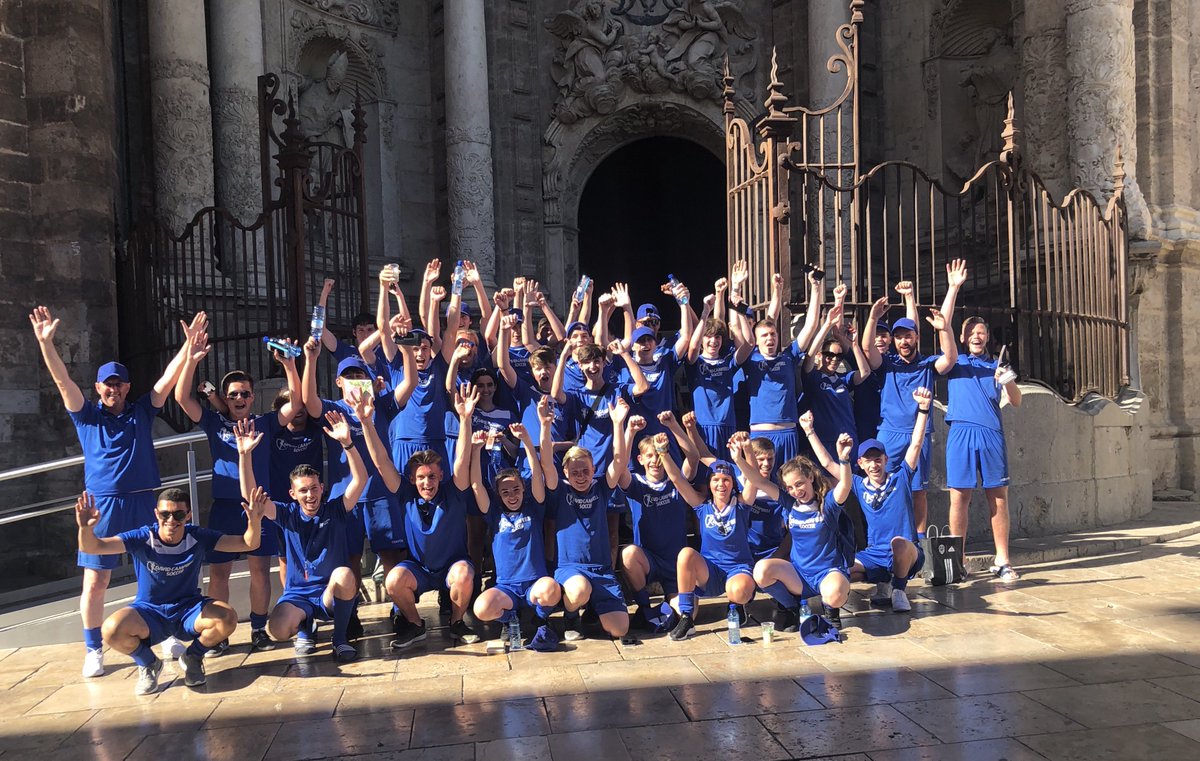 dcsoccer88's tweet photo. Hands up if you’re glad U chose @dcsoccer88 #EliteFootballAcademy #FootballCoaching / #FootballIndustryCourse #NoneBetter #23Years #History #100%Success #InternationalJobs #Apprenticeships #Employment #1MillionCoached #AlwaysLead #OthersFollow #QualityForever https://t.co/91wKJvXR46