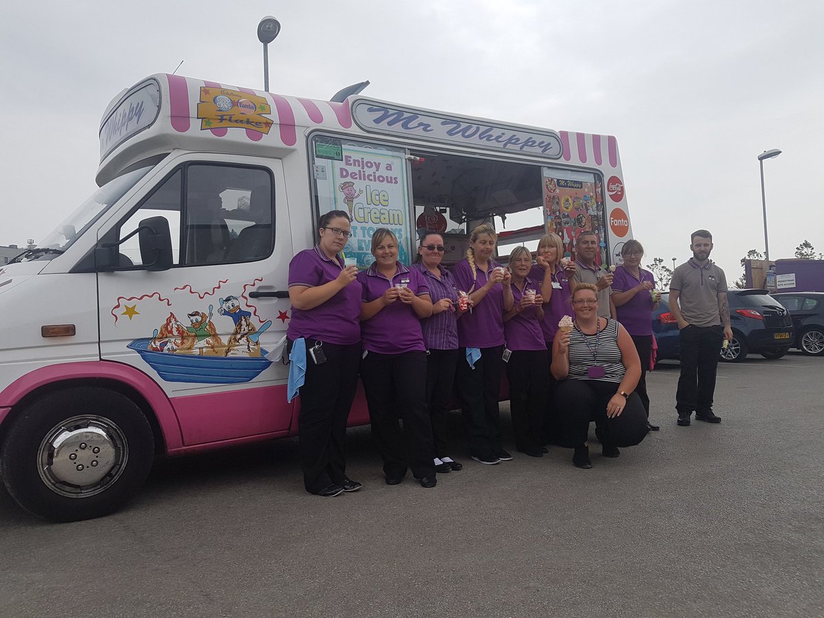 Ice cream today for the team at Hanley <a href="/sjhicklin/">sjh</a> <a href="/StaffsCheshire/">Cheshire & Staffs</a>