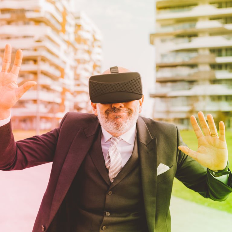 #AugmentedReality experiences have never been more accessible for both #consumers and #brands alike - according to Jeremy Pounder of <a href="/mindshare_uk/">Mindshare UK</a>, #technology could offer a lifeline for reaching consumers in brick-and-mortar #retail stores bit.ly/2NcBN6N