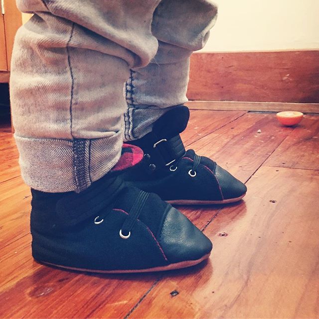 finnbearnz's tweet photo. Finally made Logan a new pair! Although his little tootsies are growing so fast, I don’t think this pair will last long 🙈 #softsoleshoes #homemade #fbootd #babyshoes #toddlershoes #makersgonnamake #makersmovement https://t.co/vG3IjMpsM7