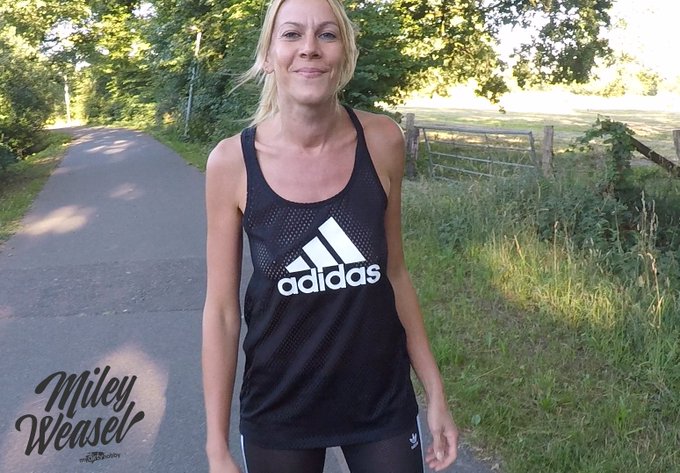Ich habe wieder was neues am Start !! Nicht verpassen !! https://t.co/i7K9puZKQM #mydirtyhobby #mileyweasel<a href="/tag/mydirtyhobby"class="tags"><span>#mydirtyhobby</span></a><a href="/tag/mileyweasel"class="tags"><span>#mileyweasel</span></a>