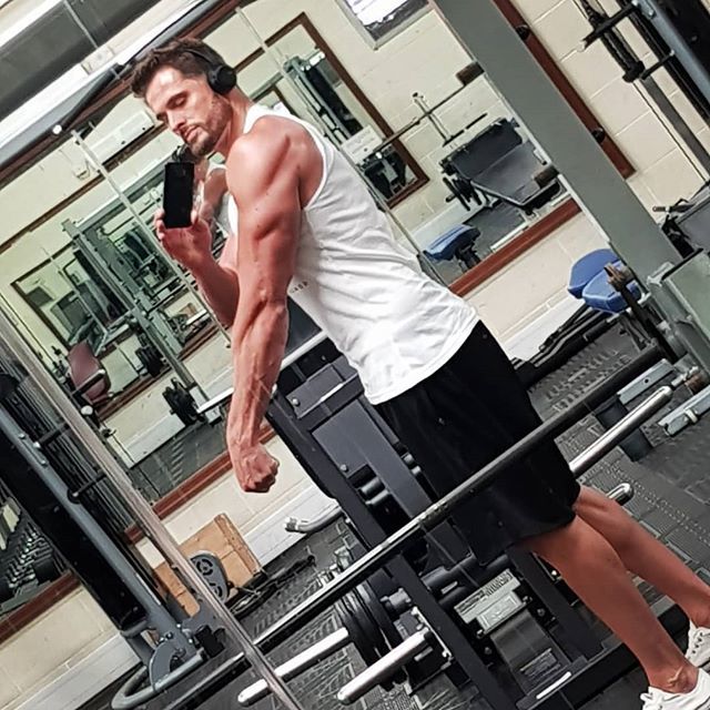 BigKop11's tweet photo. And they say Cornish rock can't be carved... #largerthanlife #shredded #summer #backinthegame #strength #aesthetic #muscles #gains #leanmuscle #fitfam #fitsporation #fitness #fistpo #fitguy #hardworkpaysoff #instafit #instapic #instamodel #bodybuildingm… https://t.co/U54v9mZaJZ https://t.co/wtzTmNKBZh