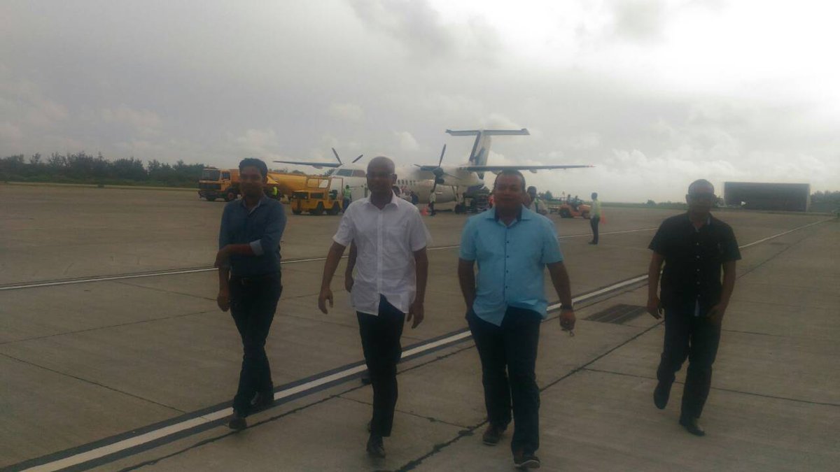 raajjemv's tweet photo. Addu City ah @ibusolih land kurumaa eku gina adhadhegge rayyithun emanikfaanah maruhabaa kiyamun eba dhey | #RiyaaseeRace2018 | @Raajje_tv https://t.co/cQkLd05vdI