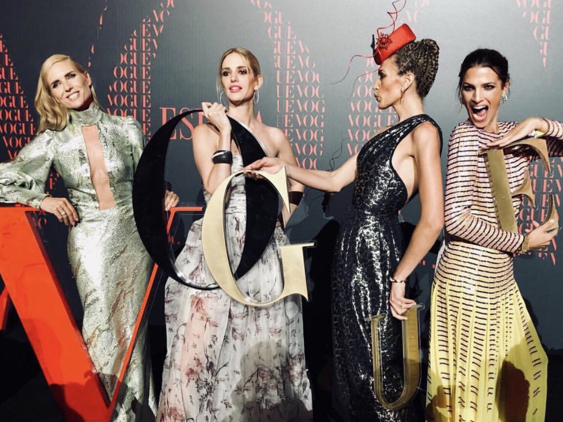 Las4magníficas😁  #VOGUE30  ✨✨✨✨ aniversario 🎈 #ssmgirls <a href="/teresabaca1/">Teresa Baca</a> <a href="/OfficialNievesA/">Nieves Alvarez</a> <a href="/lasanchez/">laura sanchez lopez</a> <a href="/juditmasco/">Judit Masco</a> FELICIDADES <a href="/VogueSpain/">Vogue España</a> #party 💥 <a href="/SSM_PM/">SS&M</a>
