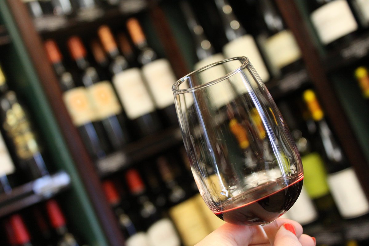 We'll be toasting to the weekend later on with some wines from Alsace and Spain, join us in store for our weekly tasting today from 4-6pm. 
#winetasting #weeklywineoffer #FridayThe13th #winelovers