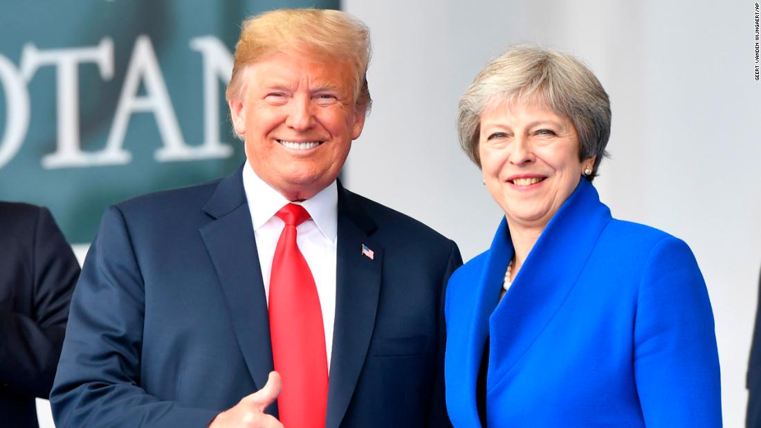 CNN's tweet photo. Trump detonates Brexit bomb in Britain visit | Analysis by @StCollinson https://t.co/GbWEB4b13E https://t.co/6ykhx717D3