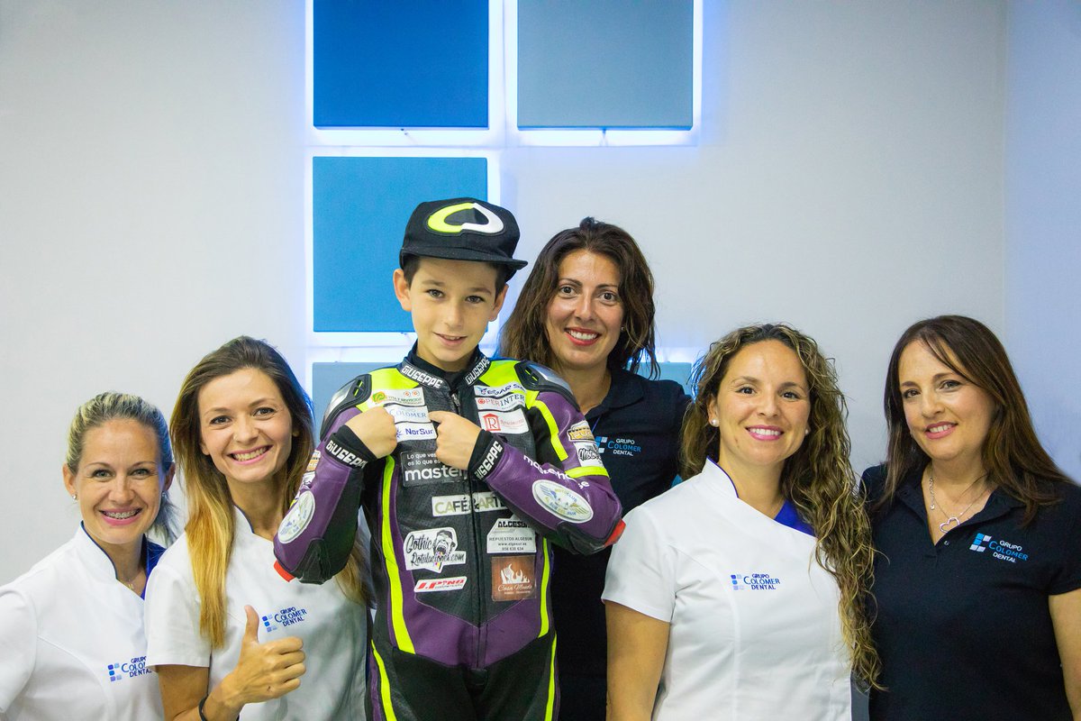 #buenosdías, aquí dejamos nuestra foto con esta pequeña gran promesa, subcampeón andaluz de #minivelocidad #motos #deporte #salud #Algeciras 🏍  #FelizViernes