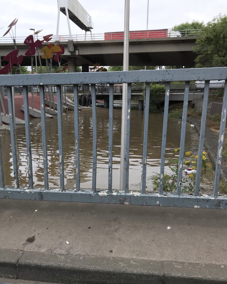 dannoutt's tweet photo. There might be a wee bit of a flood in #cowcaddens #glasgow https://t.co/cumETJeSiP
