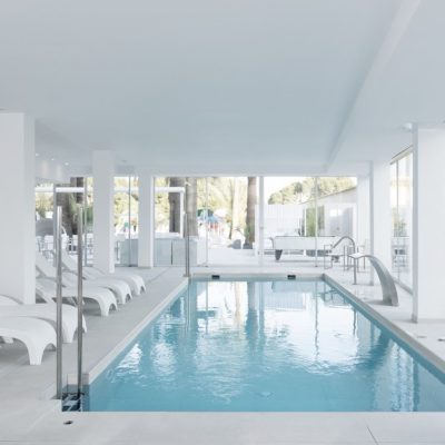 Tennis Packages with Hotel in Mallorca. Best Offers &amp; Prices Tennis Program with Hotel from 357€. ✨ Book now! 🔝👉 ow.ly/jIsl30kW0mA