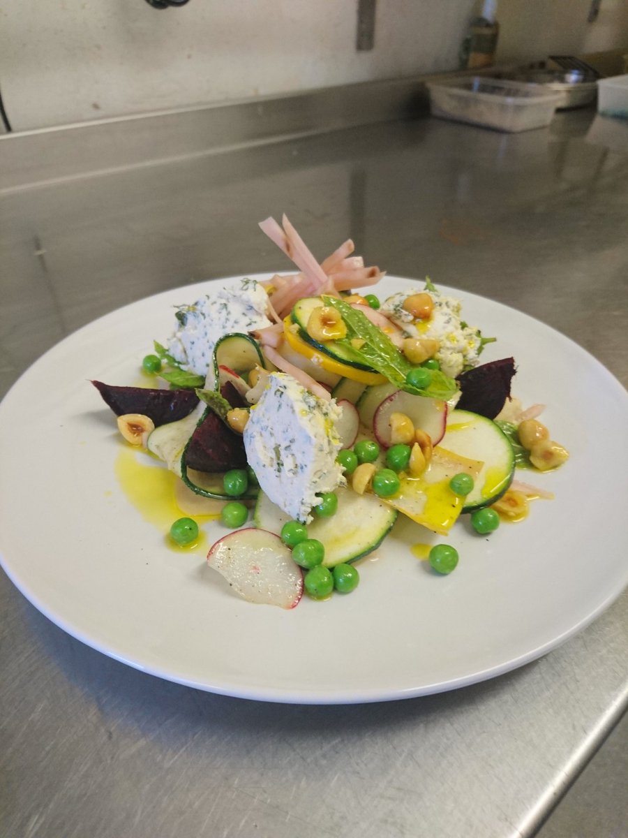 GarethFail's tweet image. Courgette, pea, beetroot and mint salad with @KRArtisanDairy crowdie and hazelnut dressing.