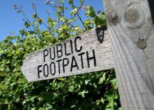 Get the max from the outdoors this #Weekend. We explain rights of way for walkers, riders &amp; cyclists bit.ly/Rights-of-Way-… #saveopenspaces