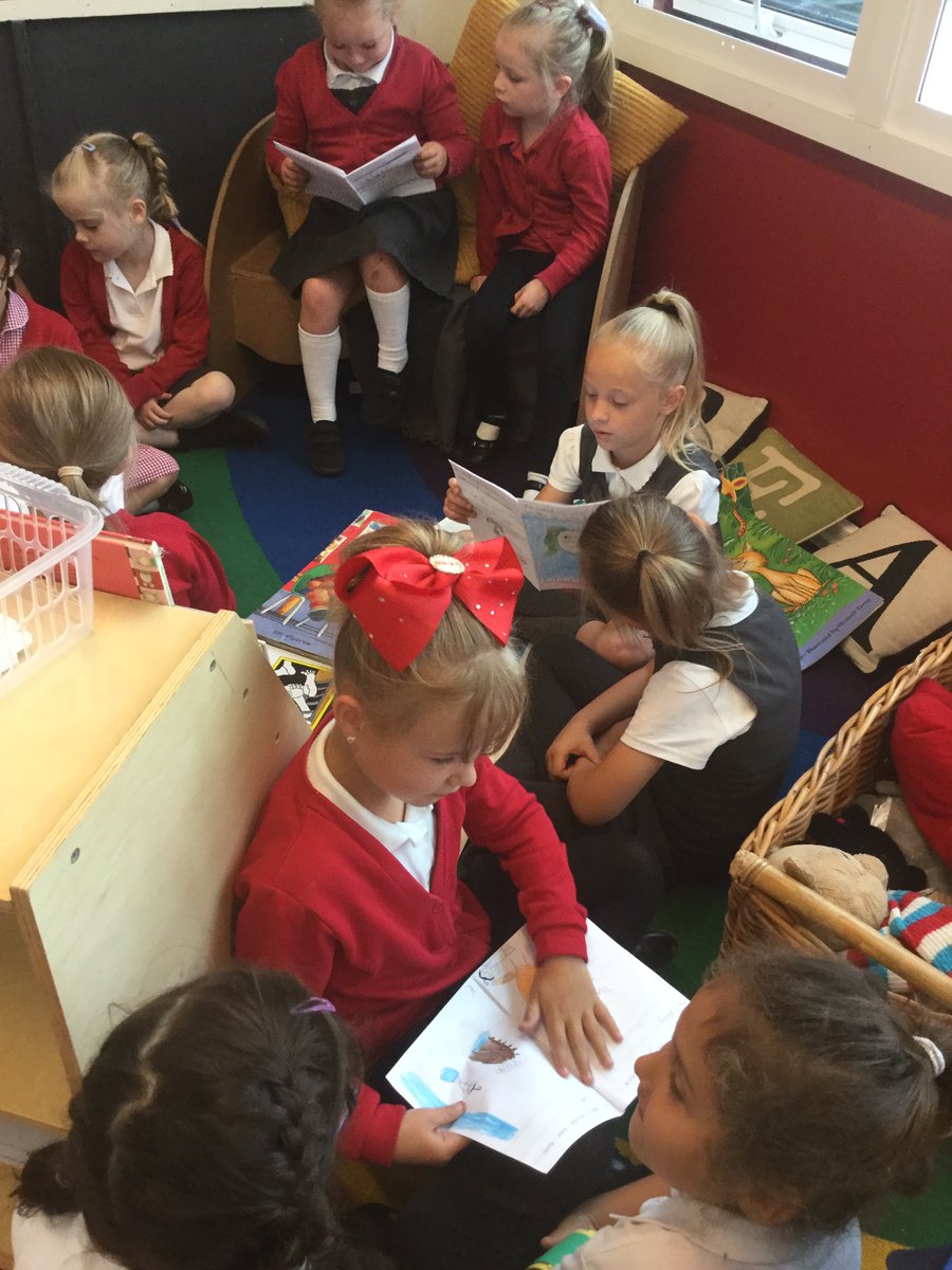 HGPAReception's tweet photo. @2gh_1 - Thank you so much for coming to read your stories to us today! We think you are all amazing! 📚😁👍#reading #storytelling https://t.co/yWmRB2azFK