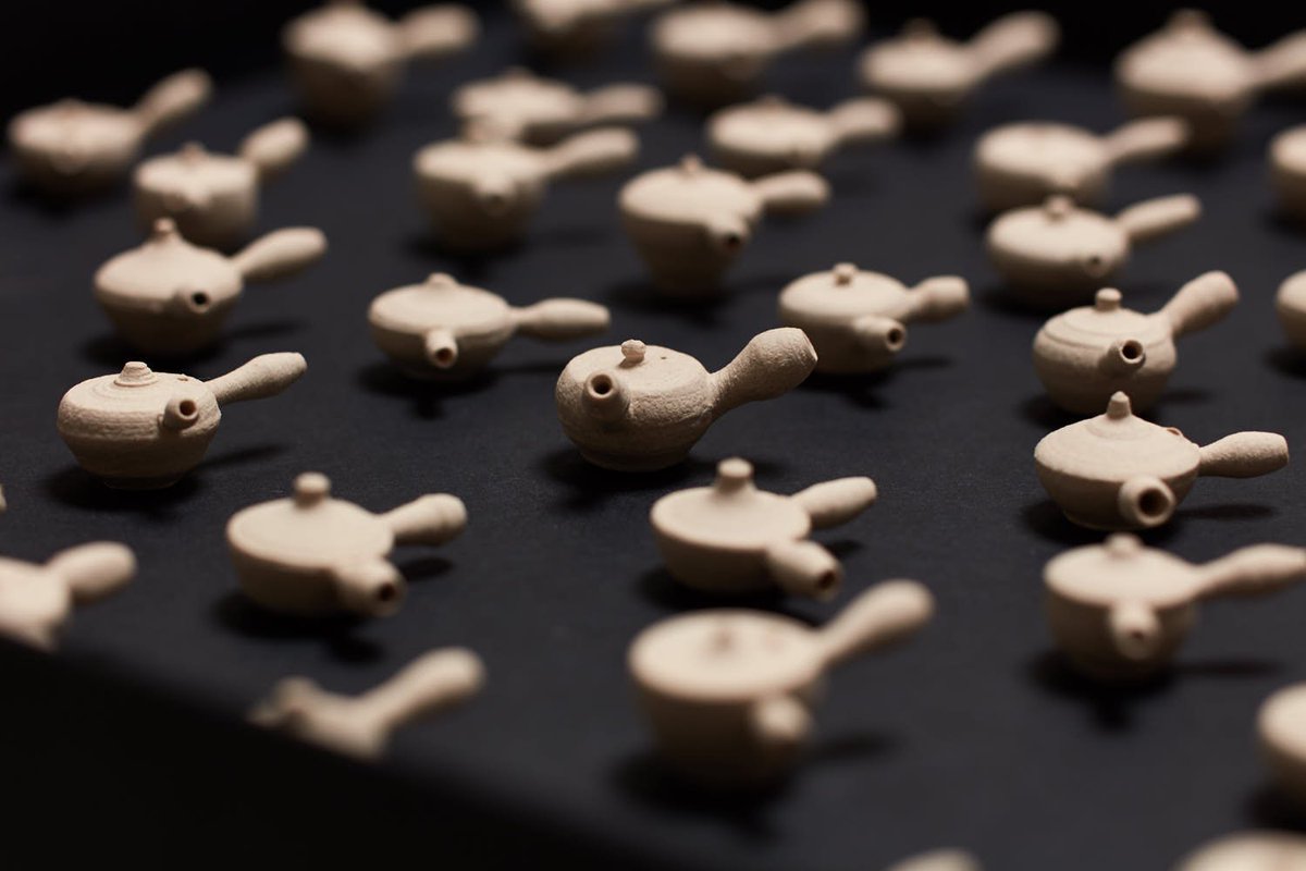 Today and tomorrow in the #MakeSpace: Join multi-disciplinary fine artist @AmandaJChambers as she demonstrates the Japanese ceramics technique of ‘throwing from the hump’ and the production of miniature tea pots. bristolmuseums.org.uk/bristol-museum…