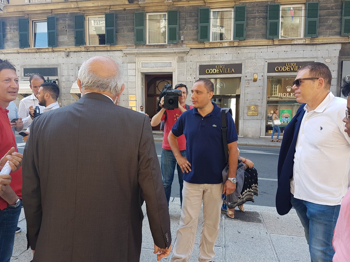 In attesa dell'incontro in Prefettura per risolvere i problemi dei lavoratori dell'#autptrasporto a #Genova <a href="/uiltrasportigul/">UILTRASPORTI Liguria</a> <a href="/marioghini/">Mario Ghini</a> <a href="/sheebaservetto/">Sheeba</a> @Giovann68980183