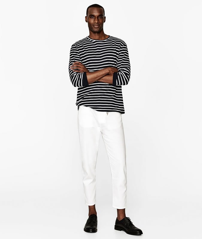 A nautical-inspired pairing, matching a classic Breton top with summer-ready white trousers is a move that signals Riviera sophistication.
#summerreadfyoutfit #menssummerfashion