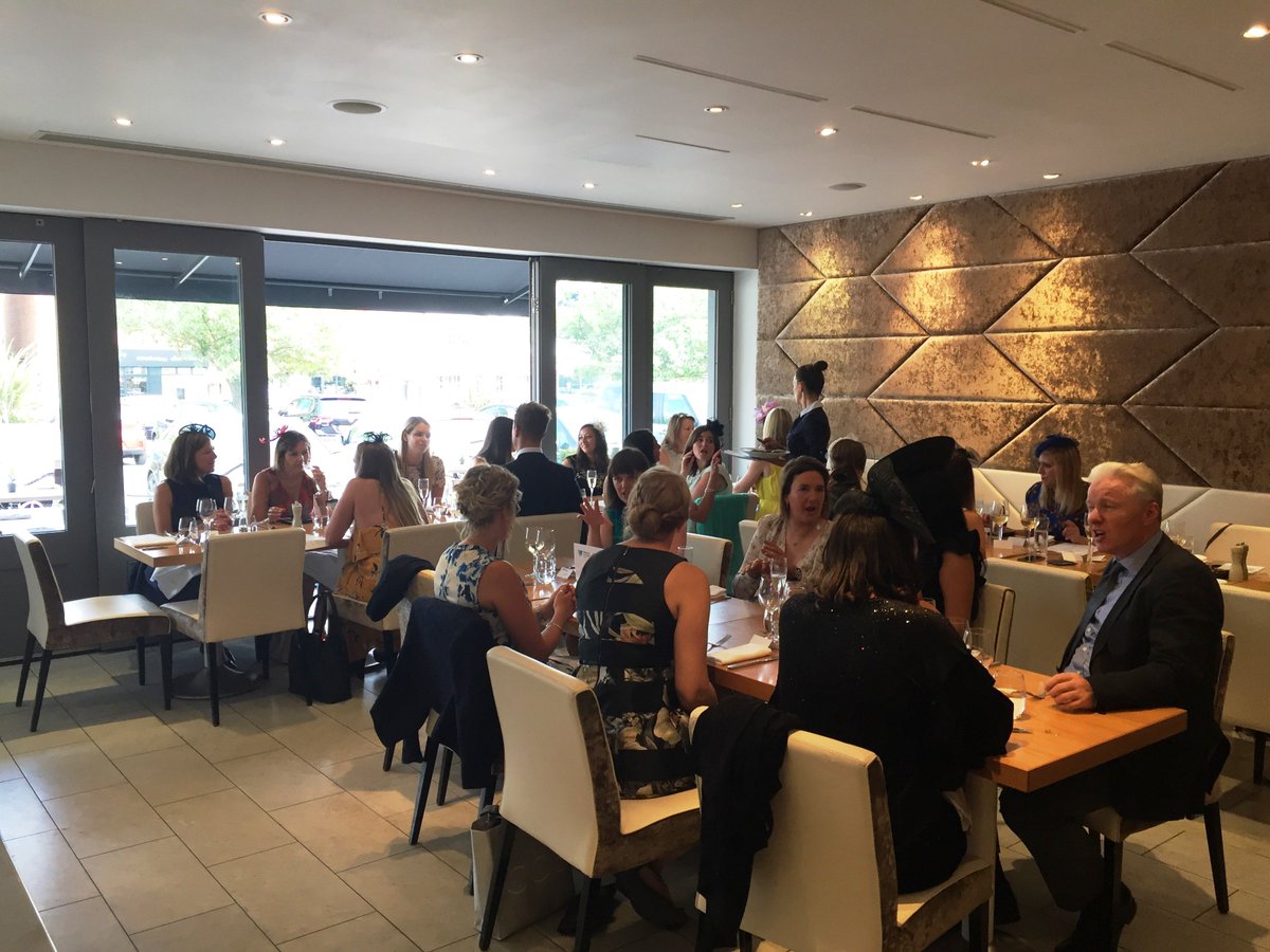 MDAtoday's tweet image. Fab lunch at the @WiPUK Race Day @Ascot - looking forward to the racing this afternoon! 🏇

#property #construction #networking
