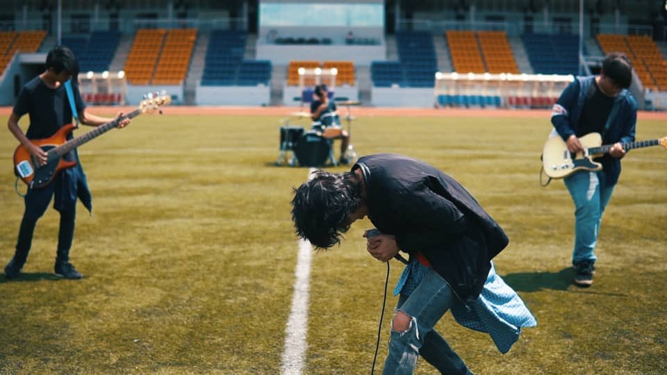 It's out ladies and gentlemen. Empty Page! presents "Amarah".

Hope you kids like this one!

youtu.be/jAHvaX8a7G4