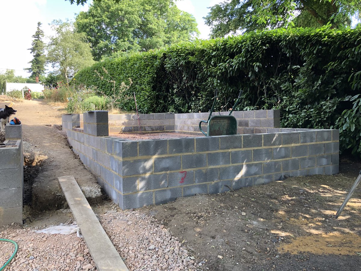 crgroundwork's tweet photo. In Romsey we’ve completed the foundations and blockwork for the evening terrace. #colinrogersgroundwork #avizestructuralengineering #tealsgardeningservices #dogwonder https://t.co/HKQ3KKWR7R