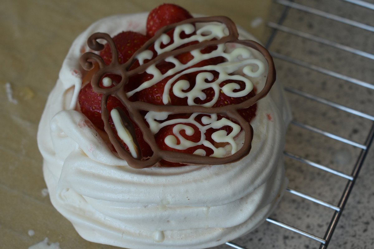 RibstonHallHigh's tweet photo. Spirit of Ambition Thursday Food Workshop - Year 10 students had a strawberry picking trip before then returning to school to use them alongside meringues they made with chocolate butterfly wings on top! #SofAWeek #Food https://t.co/fKWszEKV4m