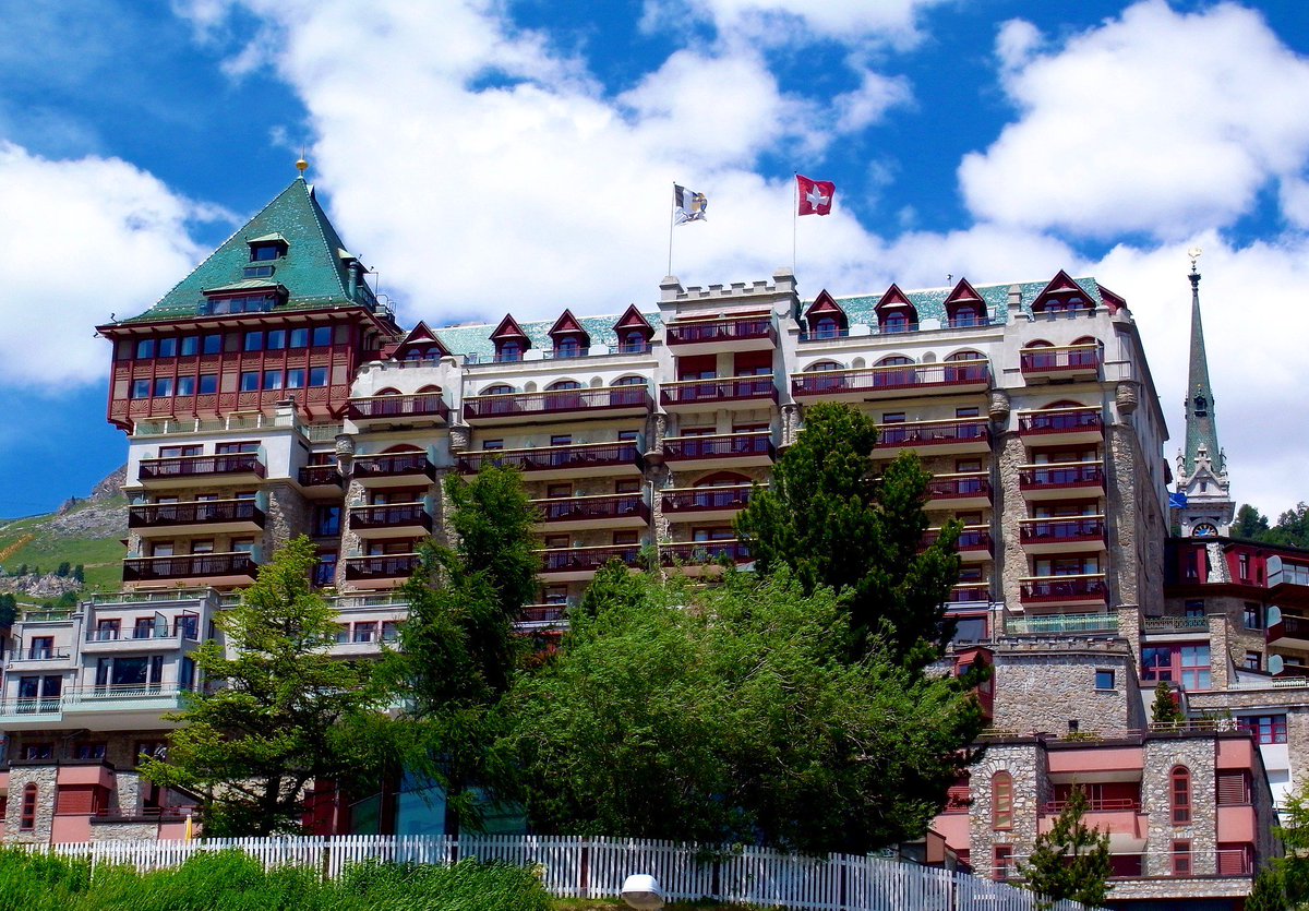 Schweizer #Hotels unter The 2018 World's Best Hotels von Travel+<a href="/TravelLeisure/">Travel + Leisure</a> htr.ch/story_21356.ht…