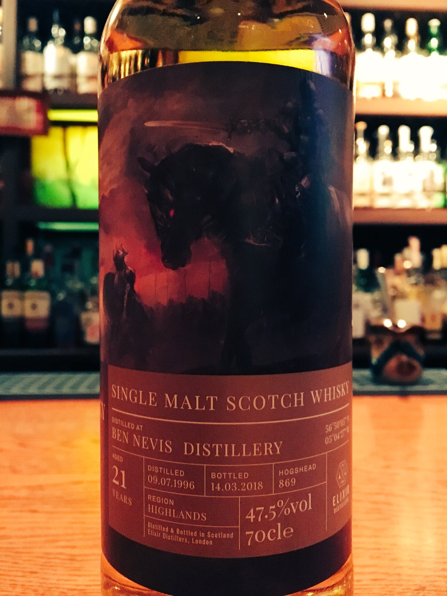 Bar無路良 エリクサーより 無路良初登場のウイスキートレイル ナイトシリーズでベンネビス 1996年 47 5 人気の96ベンネビ 予定通り超南国フルーツ全開です ハイボールにしたら飲めない女性でもいけそう 無路良 ウイスキー