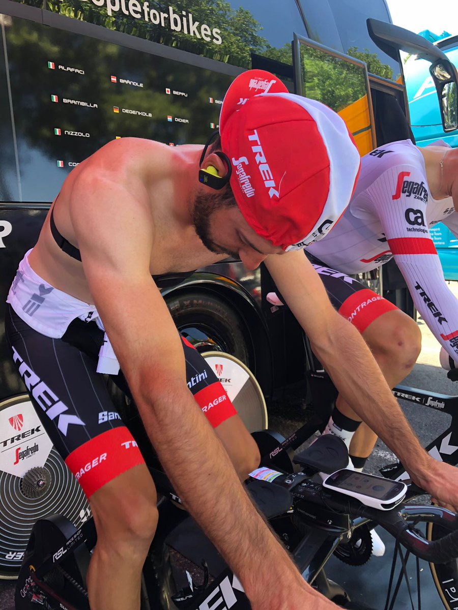 💥WIN 💥a pair of <a href="/JBLaudio/">JBL</a> Endurance Dive waterproof wireless in-ear headphones with MP3 player 

Simply RT this Tweet and follow @TrekSegafredo - we will select 10 winners of #JBL headphones on the #TDF2018 Rest Day. 

More info: bit.ly/JBLdive 

#letsoundtakeover