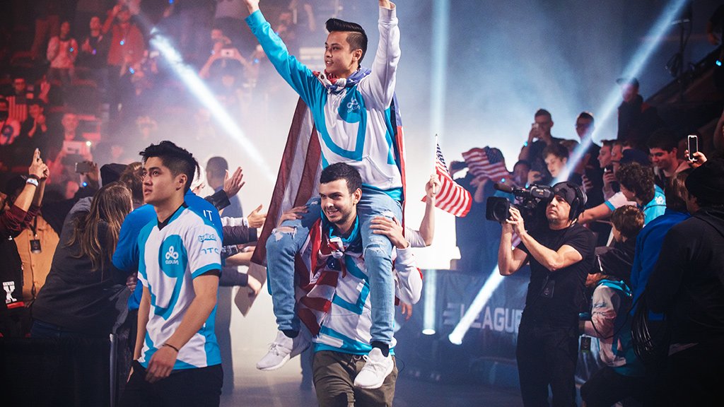 BetwayCSGO's tweet image. After spending 333 days, competing in 19 LANS and winning a Major with @Cloud9, @tarik is officially no longer part of the team.