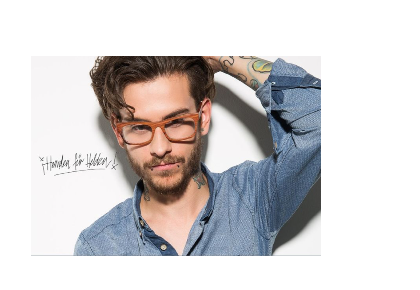 OptiqueMilbert's tweet image. Connaissez-vous la marque EINSTOFFEN ? Jeune et novatrice, elle a su connecter les mondes de la mode et de l’optique ! Leurs créations combinent des matériaux naturels comme le bois ou la pierre. Chaque modèle est unique, comme vous. :)