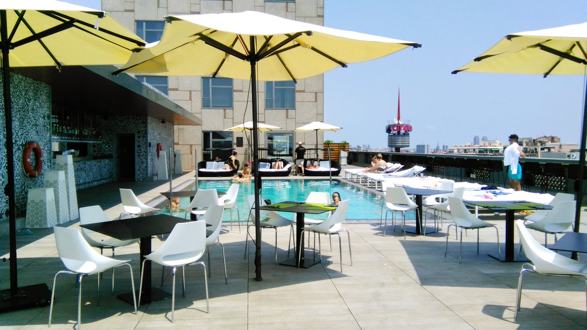 Nada sienta mejor que un soleado día de julio en <a href="/theclockterrace/">The Clock Terrace</a> 😎☀️
-
Nothing feels better than a sunny day of July at <a href="/theclockterrace/">The Clock Terrace</a> 😎☀️