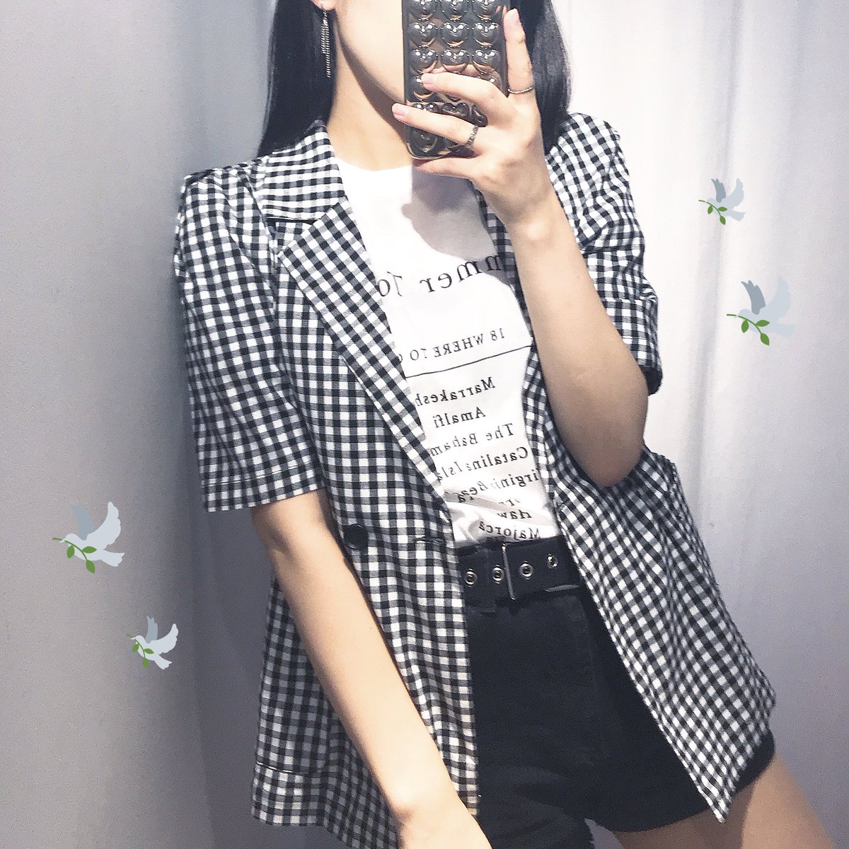 xx___Reika___xx's tweet photo. 🇰🇷 #ILBOL 🇰🇷 × 🌿 pick up 🌿
店頭とオンラインサイトにて販売開始したイルボル新作〈gingham check half sleeve JK〉はパフ袖でシルエットが全体的に大人な印象🕊コットン素材で半袖なので夏でも涼しくお洒落に羽織れるジャケットです✨
🔗 : https://t.co/pBUdnBreJ5 #BASEec #韓国ファッション https://t.co/PxtpmoHCqt