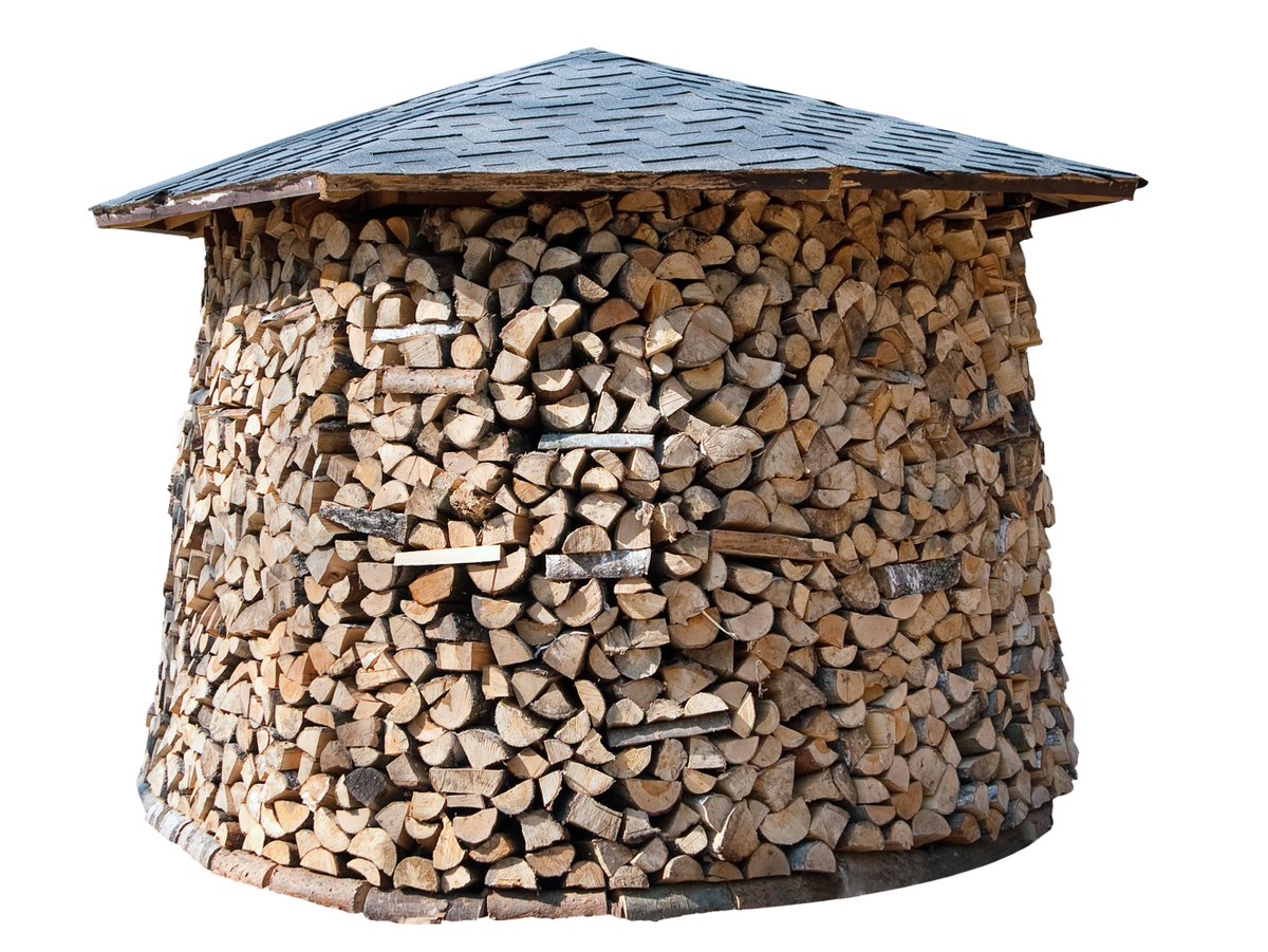 WoodsureFuel's tweet image. Is your #firewood basking in this wonderful sunshine ready for colder weather? Why not share your #logstore pictures with us? No prizes though I&apos;m afraid, just for fun! 
Here&apos;s some to get things started......!
🔥🔥🔥