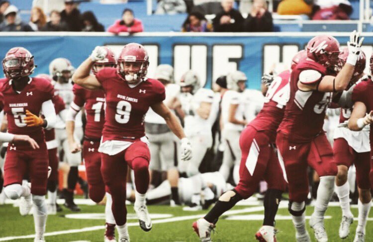 Coach_MHarris's tweet photo. Happy Birthday to one of the brotherhood’s former Linebackers 9️⃣ 🏈👀 Matt Musilli 👀🏈 Wantage, NJ🚩#BDAYPhotosOfTheDay📸  #DevelopedHere ⛓👊🏽⛓#AnimalsOffTheEdge #Moose https://t.co/ynWwTJgLlj