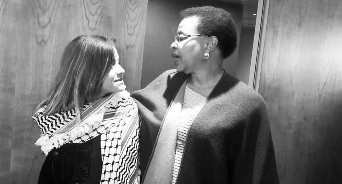 Shamsaankids's tweet photo. Today Janna met with mam Graça Machel to talk about and honour the legacy of @NelsonMandela #JannaInJhb https://t.co/7MgHSJiTmU